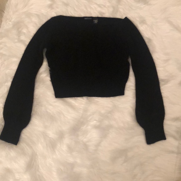Cropped Sweater - Picture 2 of 3